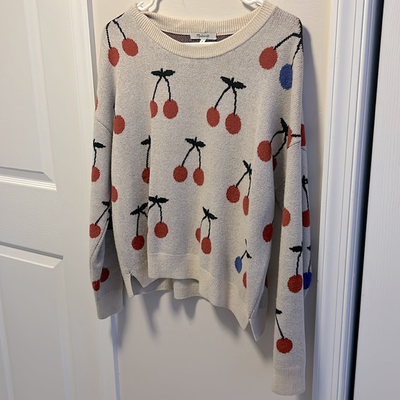 Women’s like new condition size small cashmere sweater from Madewell - Picture 4 of 5